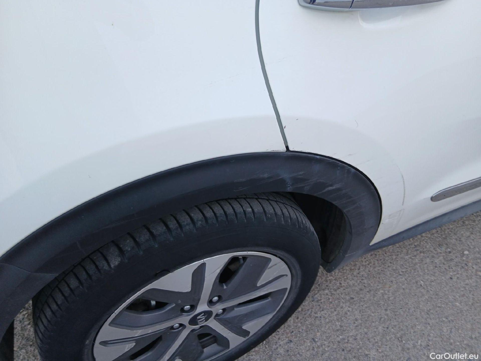  KIA  Niro KIA e- / 2016 / 5P / crossover e- 150kW (204CV) Drive (Long Range) #29