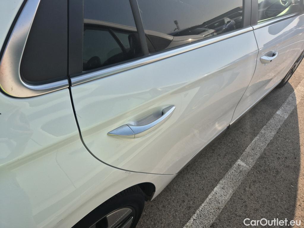 Hyundai   Ioniq HYUNDAI / 2019 / 5P / berlina con portón 1.6 GDI HEV Tecno DCT #26