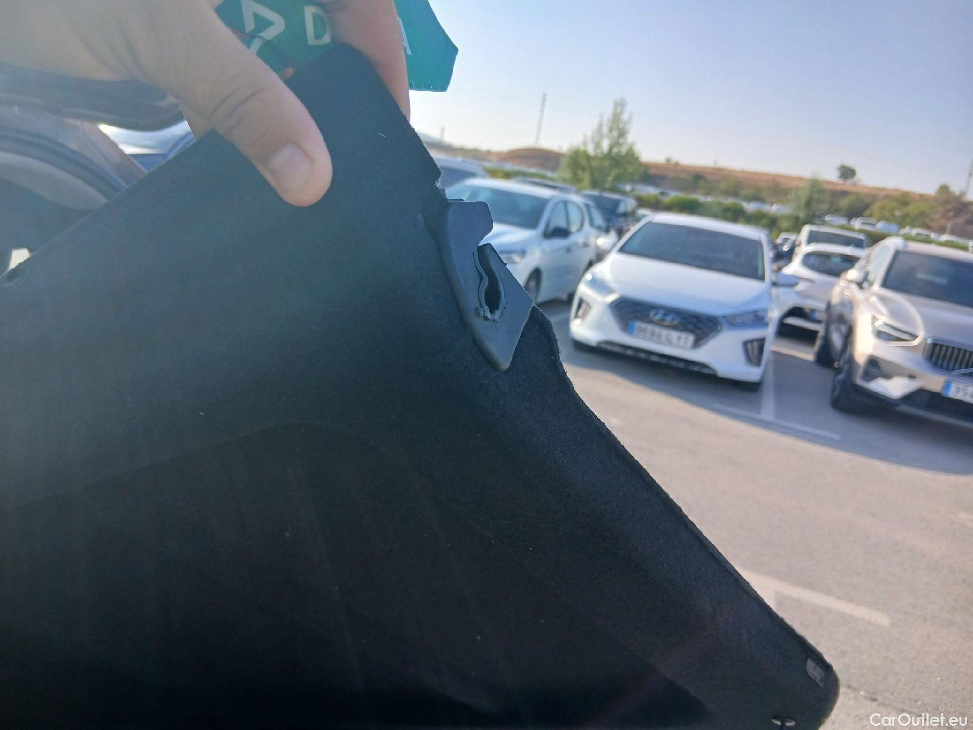  KIA  XCeed KIA  / 2019 / 5P / todoterreno 1.6 GDi PHEV 104kW (141CV) eDrive #8