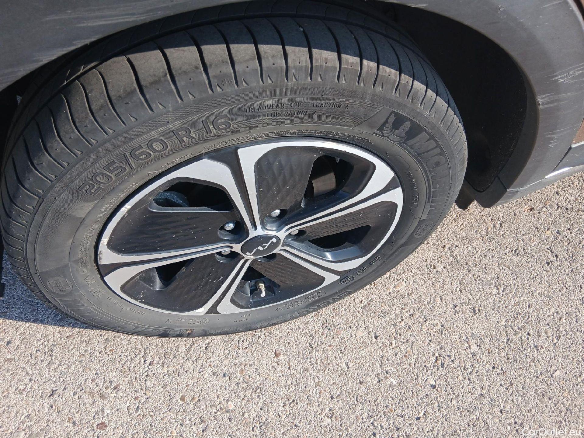  KIA  XCeed KIA  / 2019 / 5P / todoterreno 1.6 GDi PHEV 104kW (141CV) eDrive #27