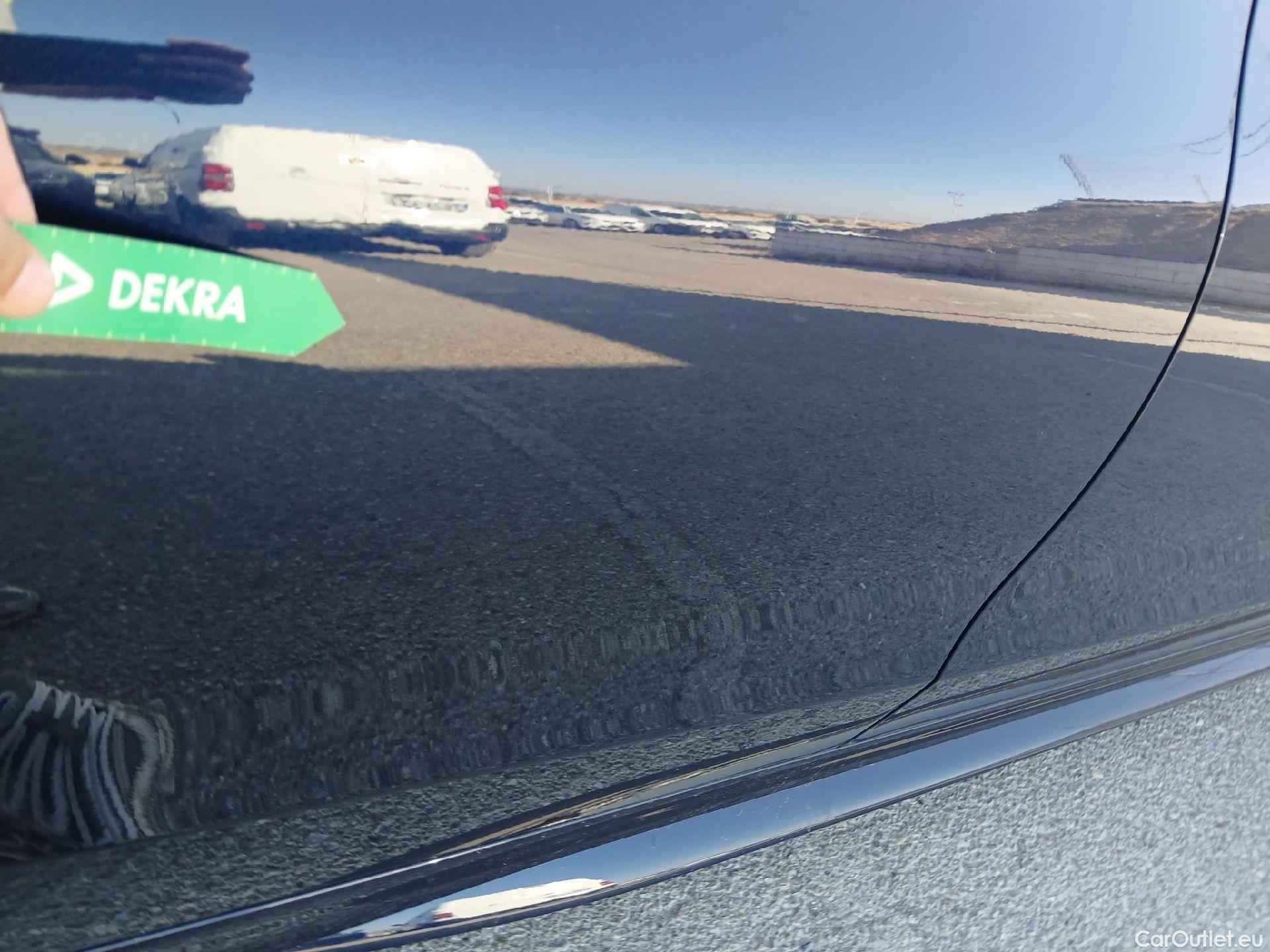  Mercedes  C-Klasse MERCEDES-BENZ Clase C / 2021 / 4P / sedán C 300 d #33