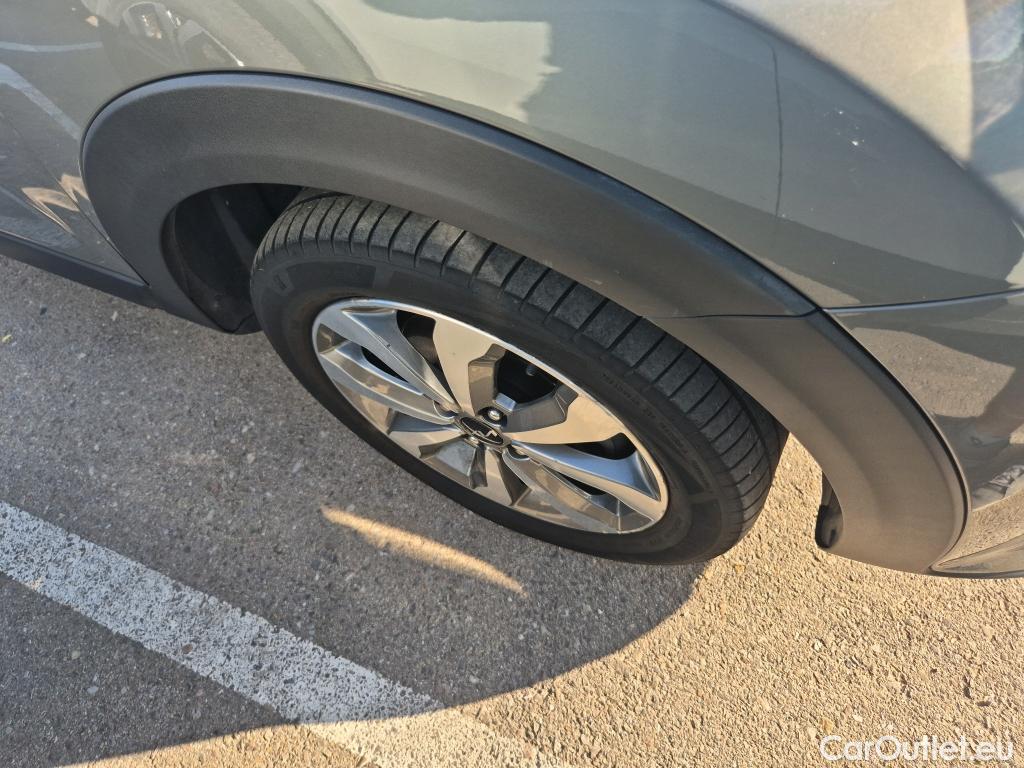  KIA  STONIC KIA  / 2017 / 5P / todoterreno 1.0 T-GDi 88kW (120CV) MHEV iMT Drive #3
