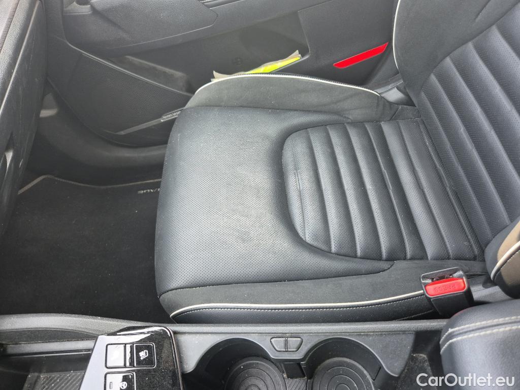  KIA  Sportage KIA  / 2022 / 5P / todoterreno 1.6 T-GDi PHEV 198kW (265CV) GT-line 4X4 #8