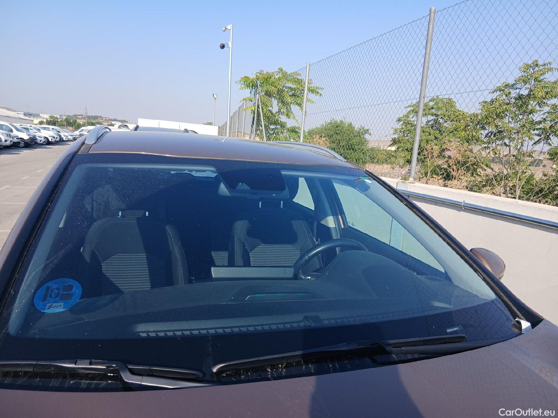  KIA  XCeed KIA  / 2019 / 5P / todoterreno 1.6 GDi PHEV 104kW (141CV) eDrive #13