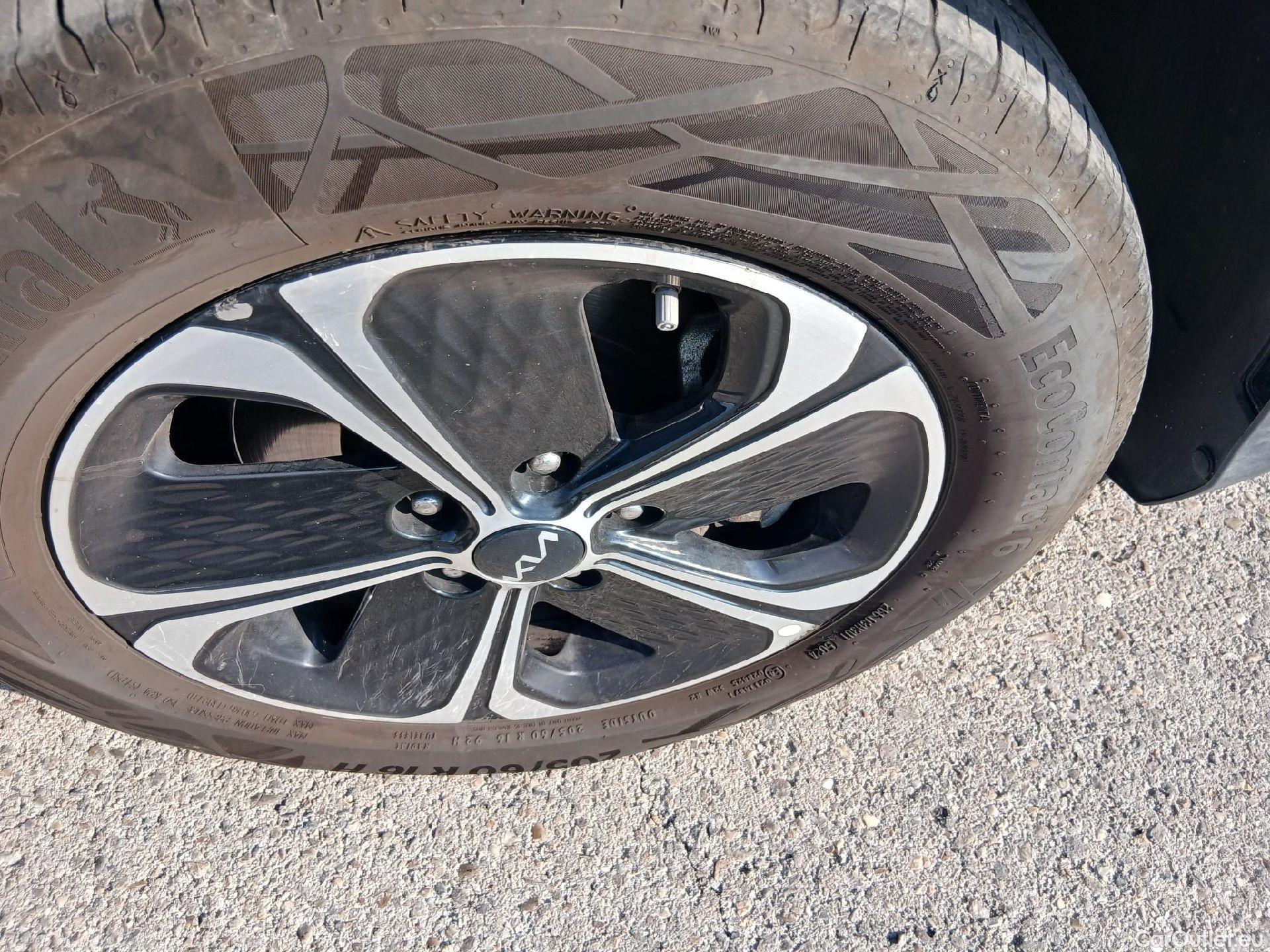  KIA  XCeed KIA  / 2019 / 5P / todoterreno 1.6 GDi PHEV 104kW (141CV) eDrive #39