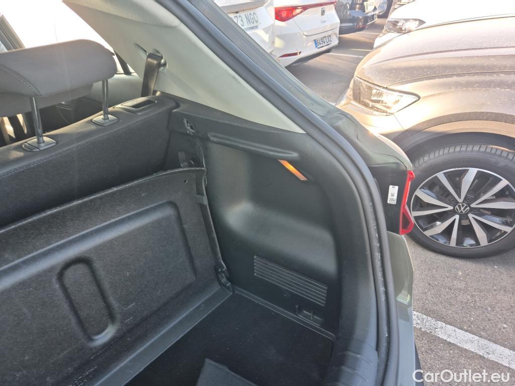  KIA  STONIC KIA  / 2017 / 5P / todoterreno 1.0 T-GDi 88kW (120CV) MHEV iMT Drive #1