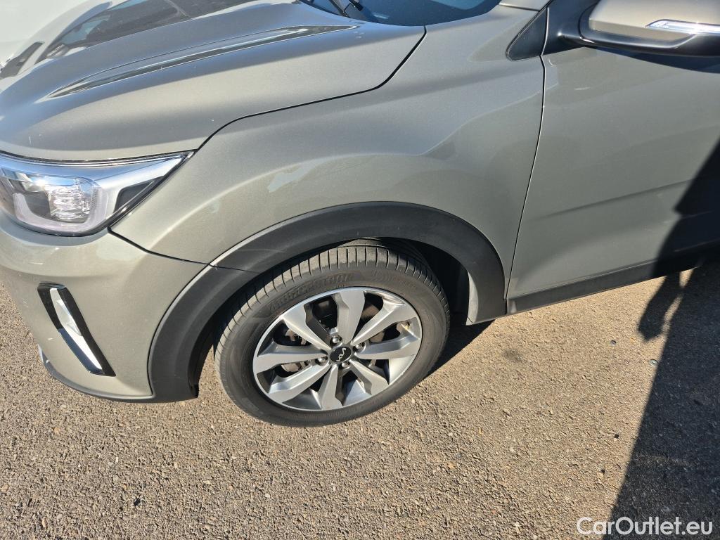  KIA  STONIC KIA  / 2017 / 5P / todoterreno 1.0 T-GDi 88kW (120CV) MHEV iMT Drive #21