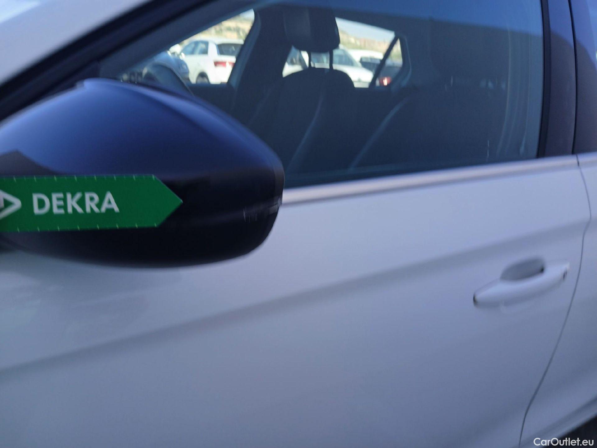  Opel  Corsa OPEL  / 2019 / 5P / berlina con portón 1.2T XHL 74kW (100CV) Elegance #15