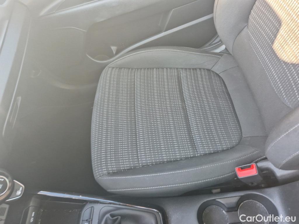  KIA  STONIC KIA  / 2017 / 5P / todoterreno 1.0 T-GDi 88kW (120CV) MHEV iMT Drive #25
