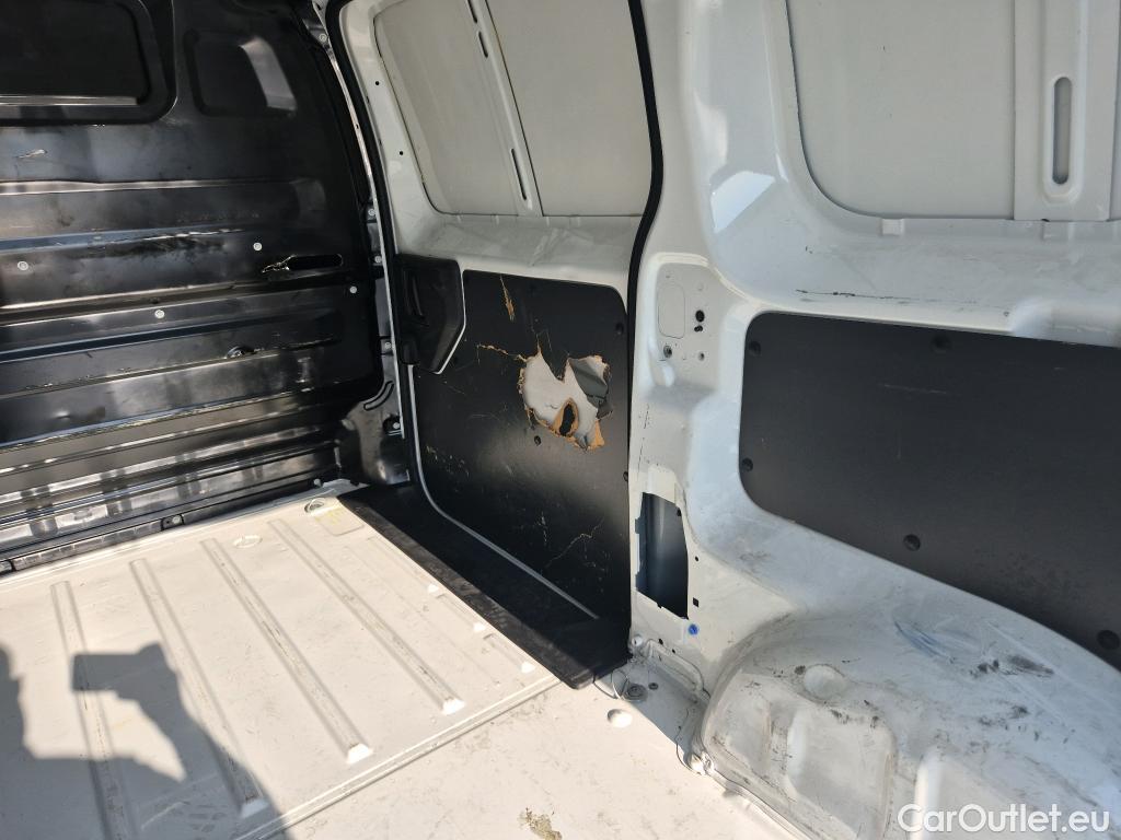  Citroen  Jumpy CITROEN  / 2016 / 4P / furgón Talla M BlueHDi 120 S&S 6v Control #30
