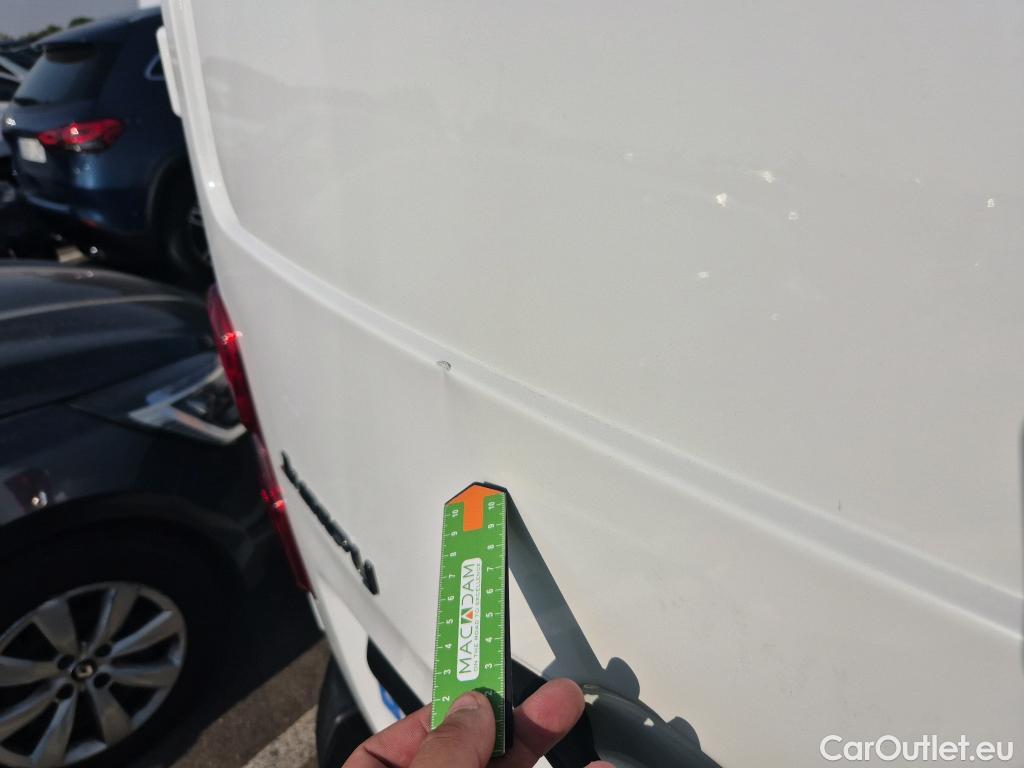  Citroen  Jumpy CITROEN  / 2016 / 4P / furgón Talla M BlueHDi 120 S&S 6v Control #37