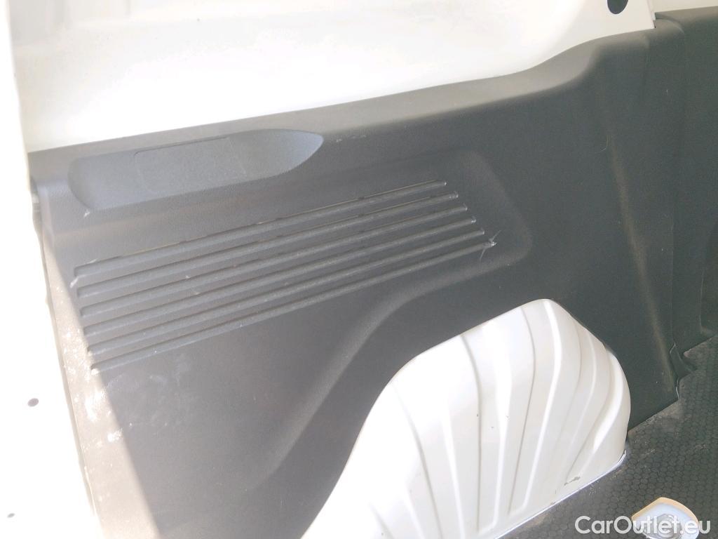  Citroen  Berlingo CITROEN  / 2018 / 4P / furgón derivado de turismo Talla M BlueHDi 100 CLUB #29