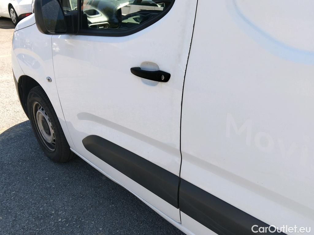  Citroen  Berlingo CITROEN  / 2018 / 4P / furgón derivado de turismo Talla M BlueHDi 100 CLUB #13