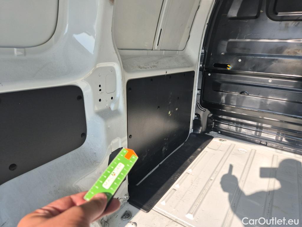  Citroen  Jumpy CITROEN  / 2016 / 4P / furgón Talla M BlueHDi 120 S&S 6v Control #33