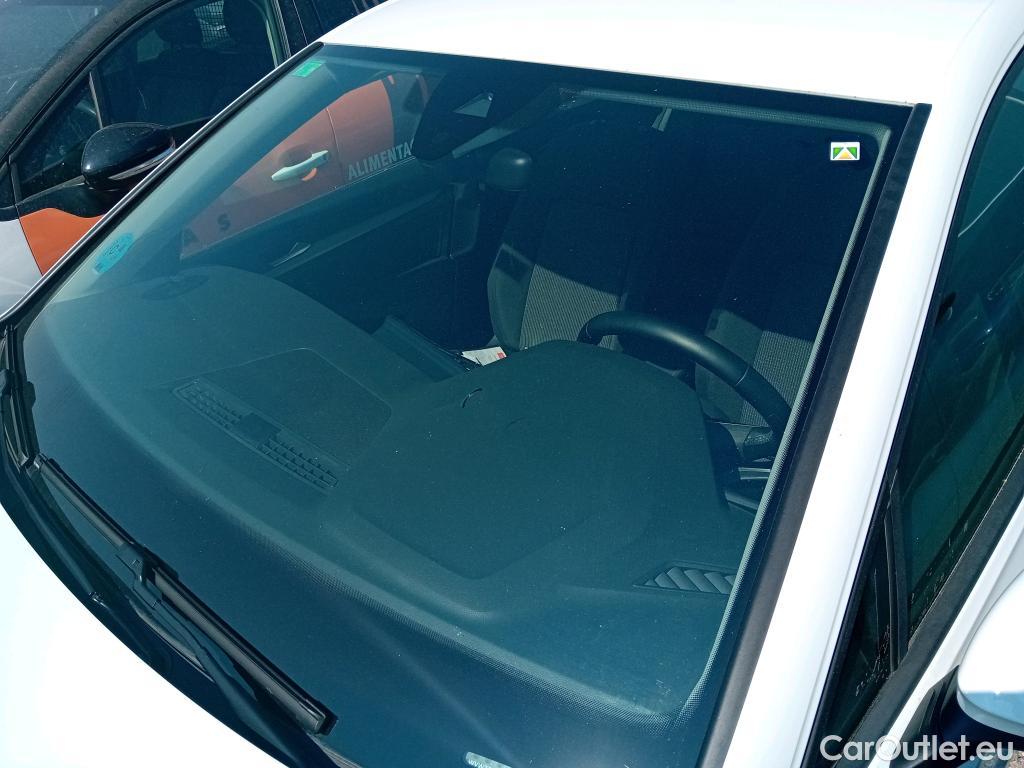  Volkswagen  Golf  VOLKSWAGEN / 2020 / 5P / berlina con portón 2.0 TDI 85kW (115CV) #1