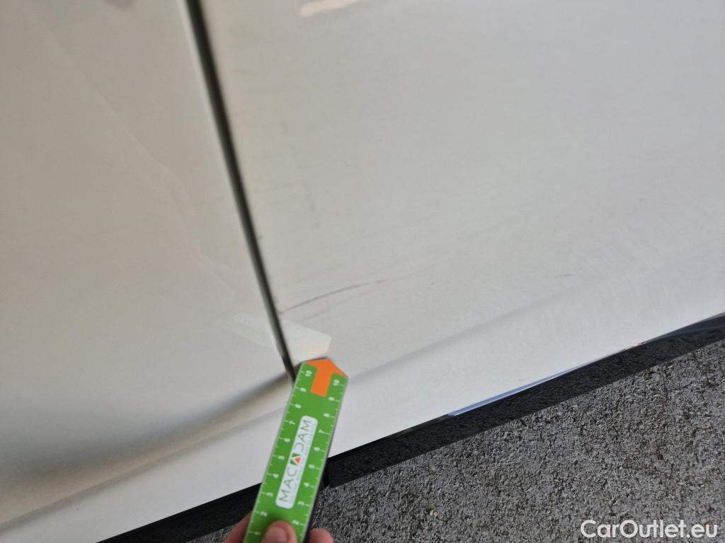  Toyota  RAV4 TOYOTA  / 2018 / 5P / todoterreno 2.5l 220H Feel! #13