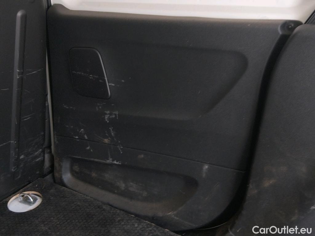  Citroen  Berlingo CITROEN  / 2018 / 4P / furgón derivado de turismo Talla M BlueHDi 100 CLUB #25