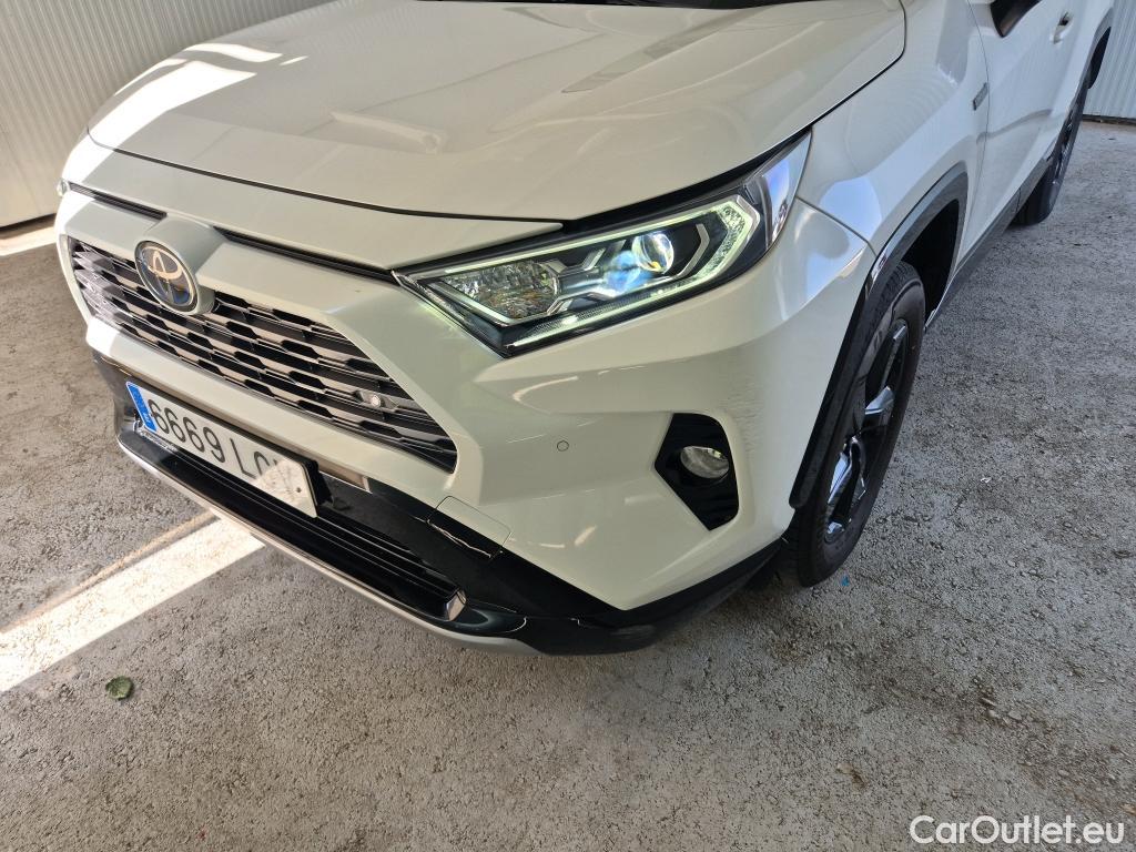  Toyota  RAV4 TOYOTA  / 2018 / 5P / todoterreno 2.5l 220H Feel! #5