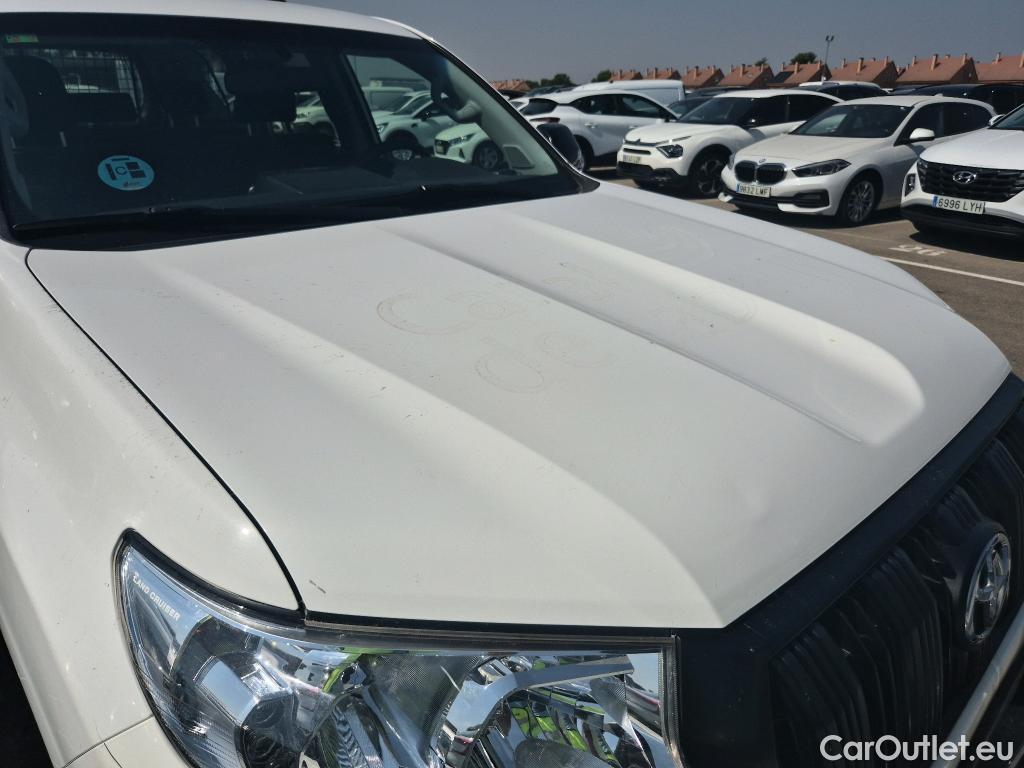  Toyota  Land Cruiser TOYOTA  / 2017 / 5P / todoterreno 2.8 D-4D GX #1
