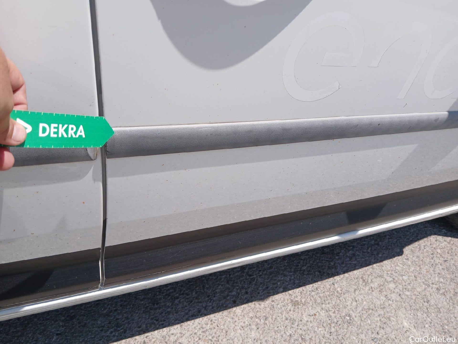  Volkswagen  Caddy VOLKSWAGEN  4p 4G monovolumen compacto Kombi 2.0 TDI SCR 4MOTION BMT 122CV #49