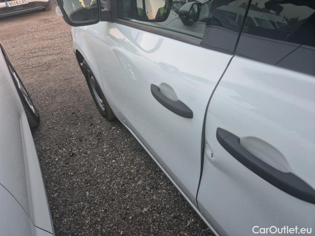  Mercedes  Citan MERCEDES-BENZ  / 2021 / 5P / monovolumen compacto 110 CDI 70kW Tourer Base Largo #29
