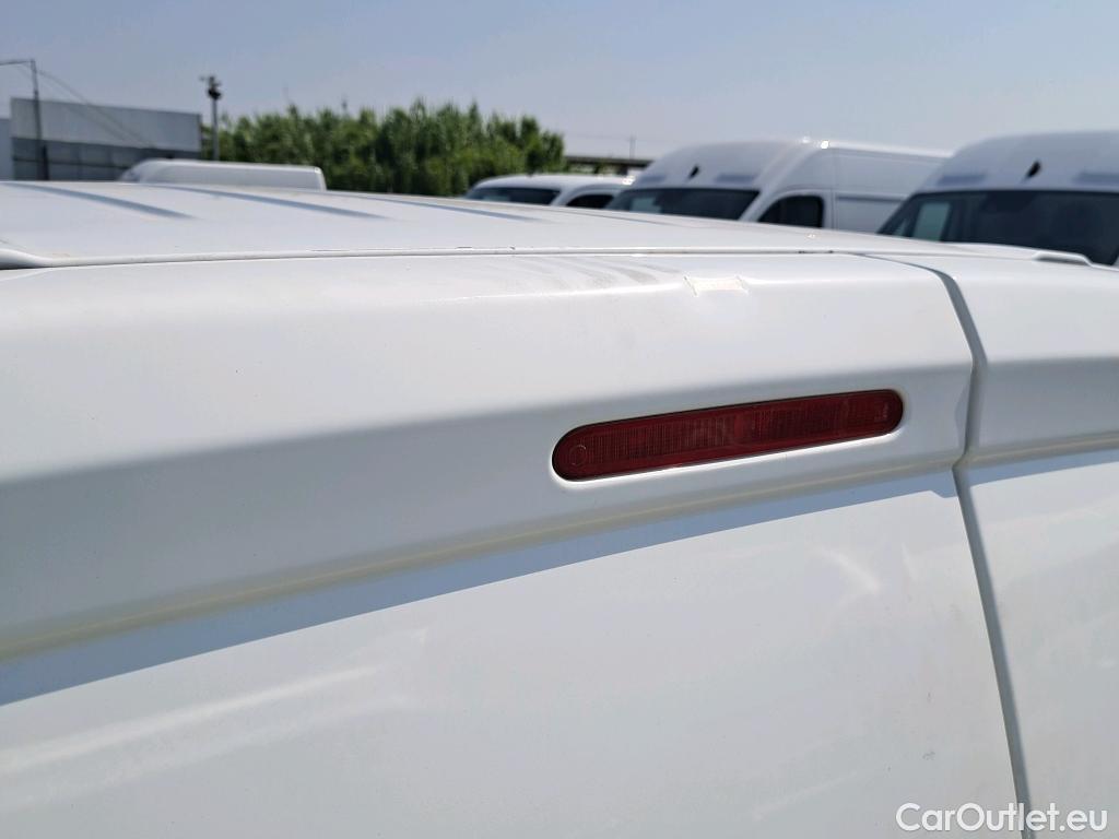  Opel  Combo OPEL  / 2018 / 3P / furgón derivado de turismo 1.6 TD S/S 74kW (100CV) Express L H1 650 (CX) #10