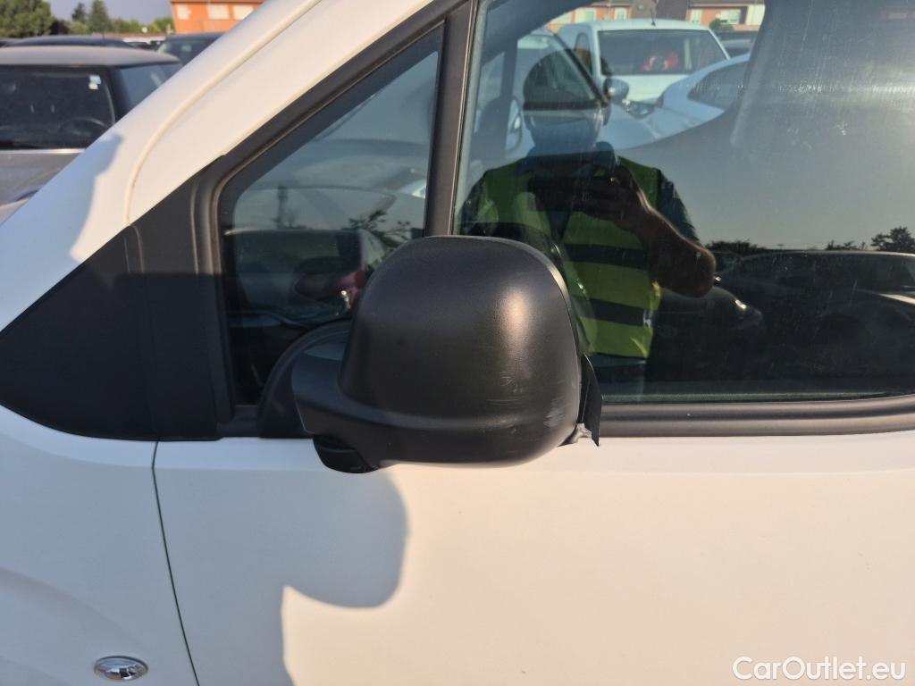  Toyota  Proace TOYOTA  City / 2020 / 4P / combi 1.5D 75kW (100CV) GX L1 #3