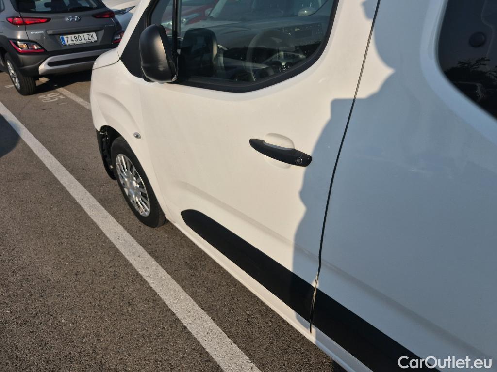  Toyota  Proace TOYOTA  City / 2020 / 4P / combi 1.5D 75kW (100CV) GX L1 #23