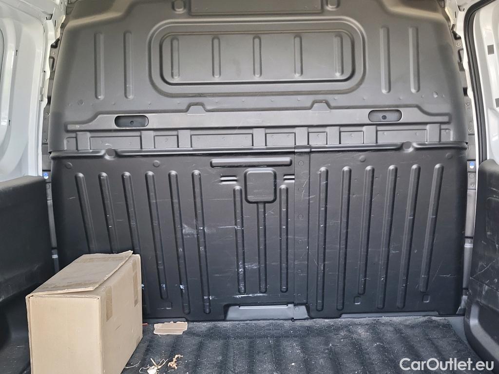  Opel  Combo OPEL -e / 2018 / 3P / furgón derivado de turismo Cargo L 800kg Eléctrico 100kW Batería 5 #5