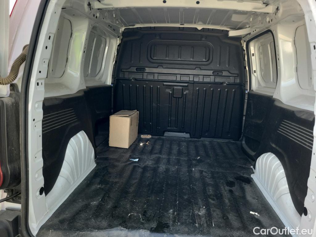  Opel  Combo OPEL -e / 2018 / 3P / furgón derivado de turismo Cargo L 800kg Eléctrico 100kW Batería 5 #7