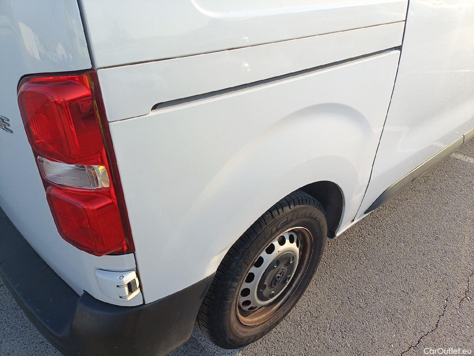  Toyota  Proace TOYOTA  / 2020 / 4P / furgón 1.5D 120CV GX 1PL 2PT L1 #32