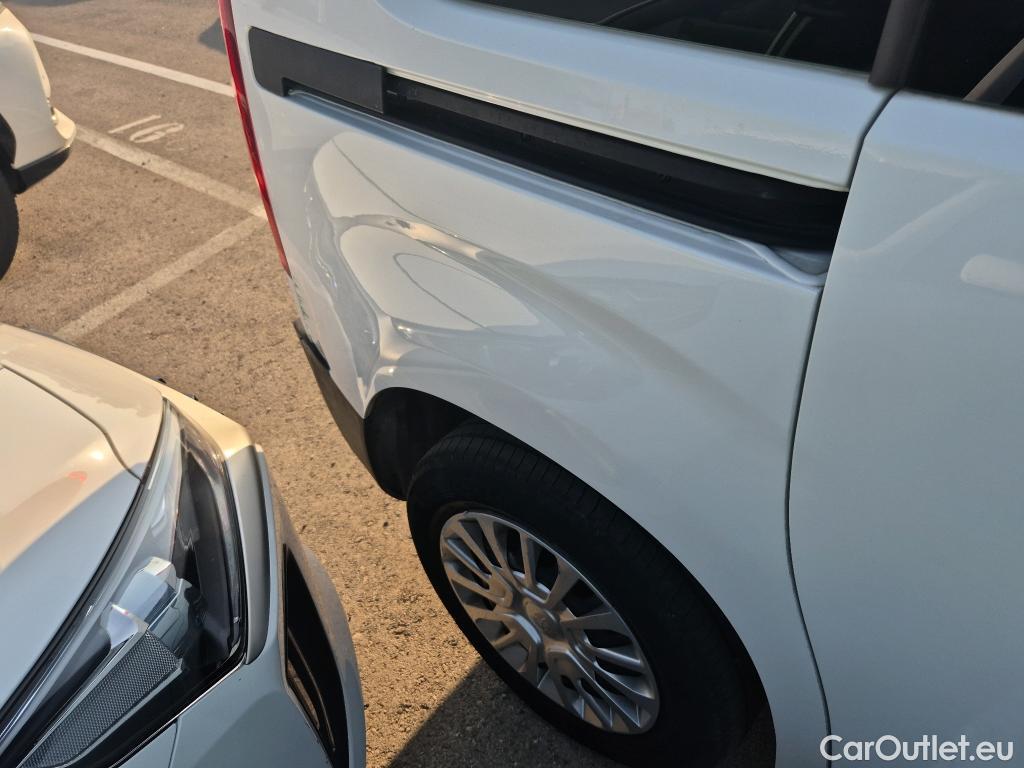  Toyota  Proace TOYOTA  City / 2020 / 4P / combi 1.5D 75kW (100CV) GX L1 #9