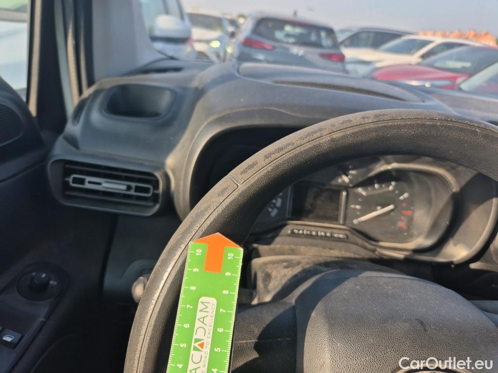  Toyota  Proace TOYOTA  City / 2020 / 4P / combi 1.5D 75kW (100CV) GX L1 #43