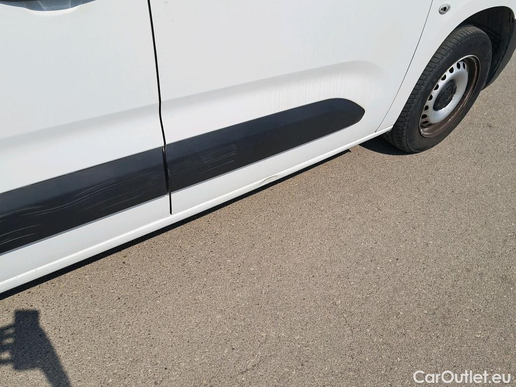  Opel  Combo OPEL  / 2018 / 3P / furgón derivado de turismo 1.6 TD S/S 74kW (100CV) Express L H1 650 (CX) #26