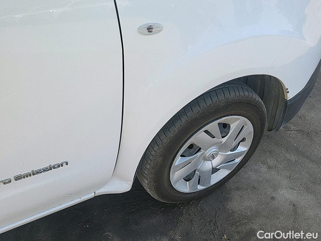  Nissan  NV200 NISSAN e- / 2009 / 5P / combi Combi 5 40 kWh PROFESIONAL #4