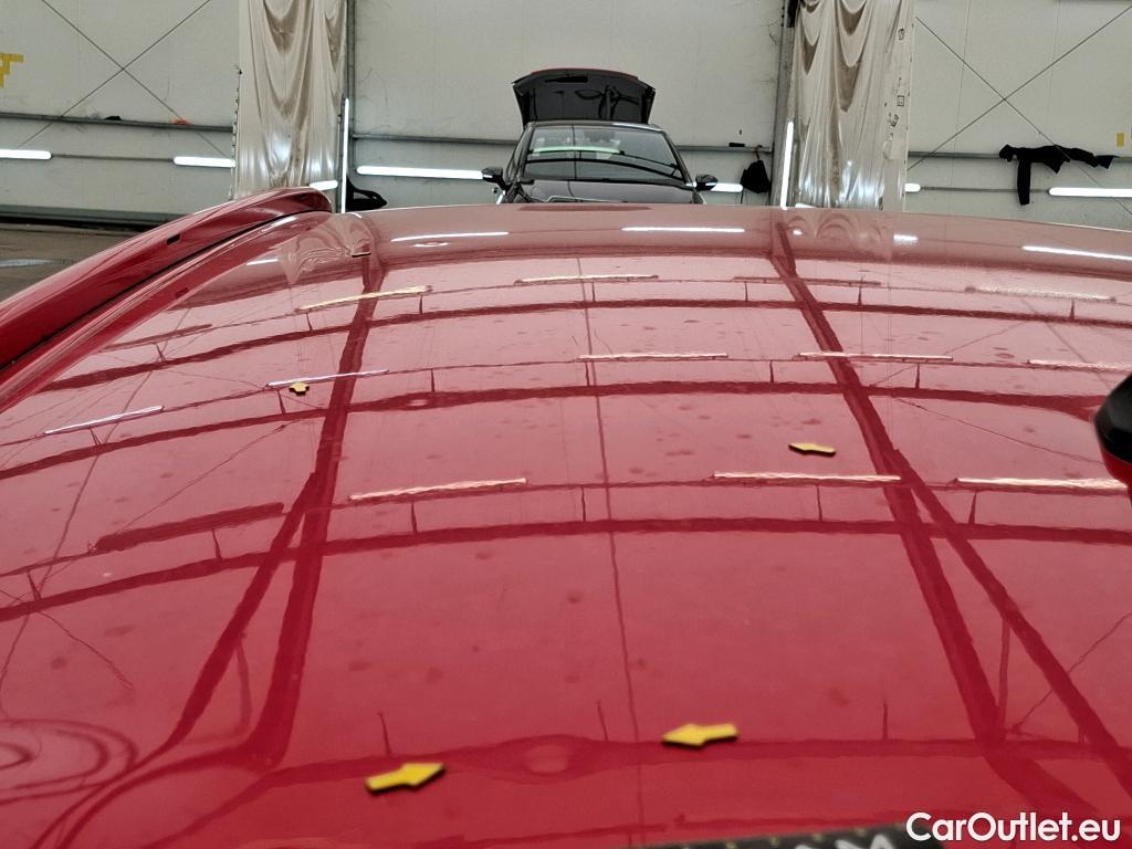  Citroen  C4 Grand Picasso  Shine 1.5 BlueHDi 130CV BVA8 Repeint en Rouge / Teinte SIV Blanc Banquise./ WHITE CAR REPAINT IN RED #5