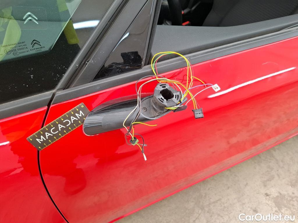  Citroen  C4 Grand Picasso  Shine 1.5 BlueHDi 130CV BVA8 Repeint en Rouge / Teinte SIV Blanc Banquise./ WHITE CAR REPAINT IN RED #49