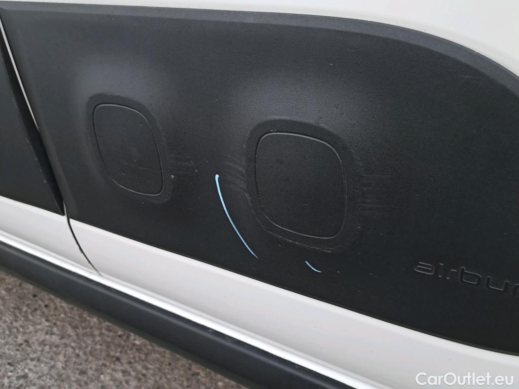  Citroen  C3 CITROEN  / 2016 / 5P / berlina con portón PureTech 60KW (82CV) FEEL (CX) #22