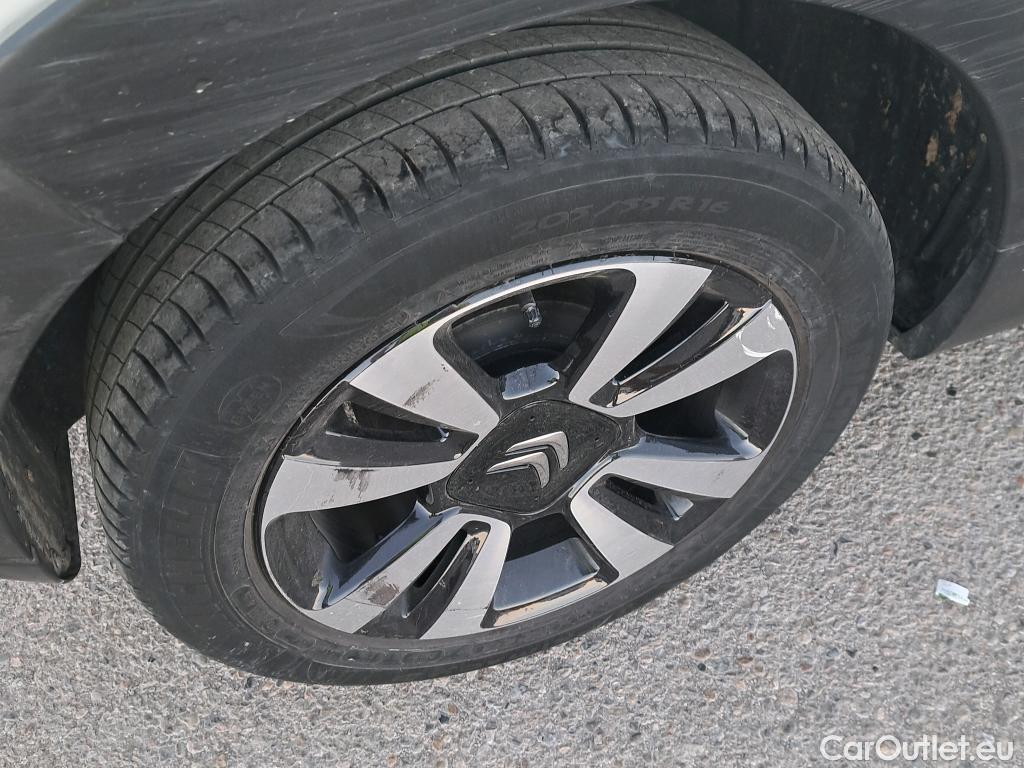  Citroen  C3 CITROEN  / 2016 / 5P / berlina con portón PureTech 60KW (82CV) FEEL (CX) #3