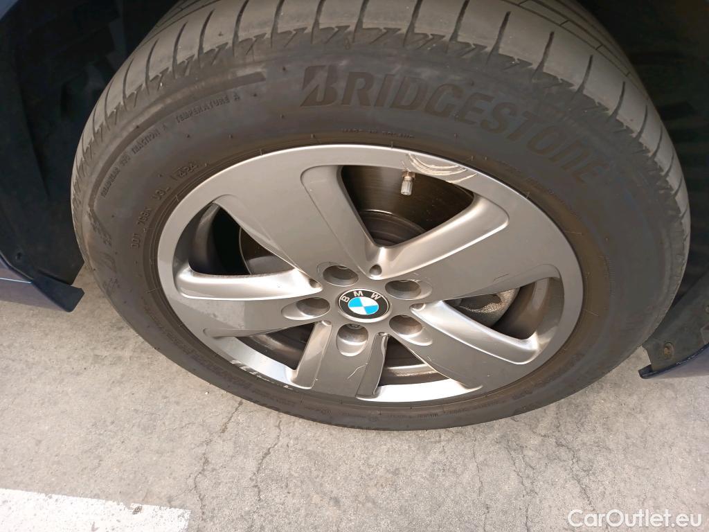  Bmw  Serie 1 BMW  / 2019 / 5P / berlina con portón 118d #6