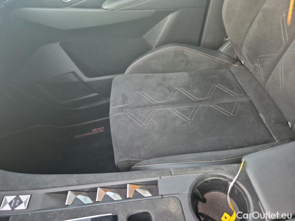  DS  DS7 DS DS 7 Crossback / 2017 / 5P / todoterreno BlueHDi DE 96kW (130CV) AT. PERF.LINE #13