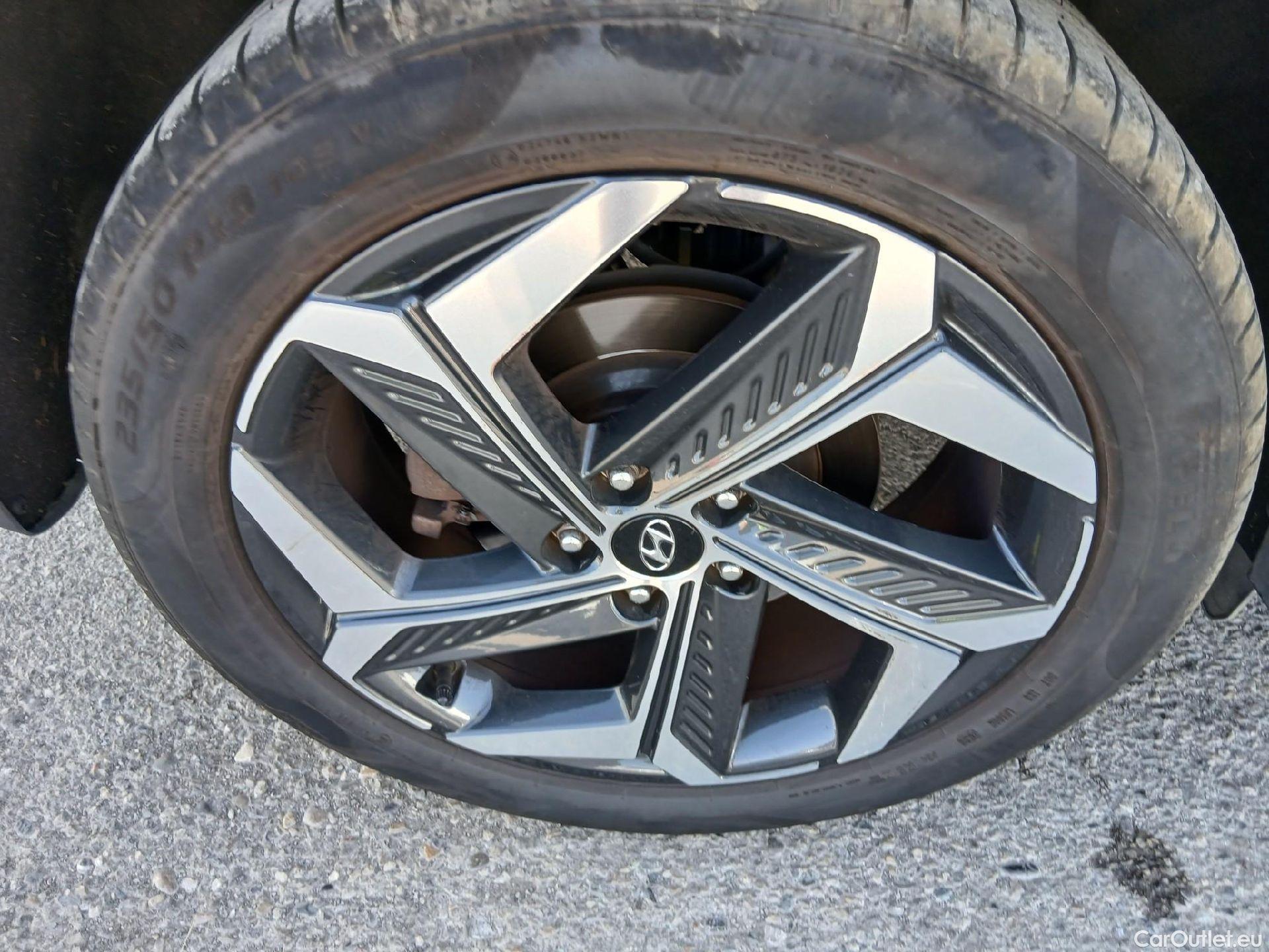  Hyundai  Tucson HYUNDAI  / 2020 / 5P / todoterreno 1.6 TGDI PHEV 195kW Style Auto 4x4 #18