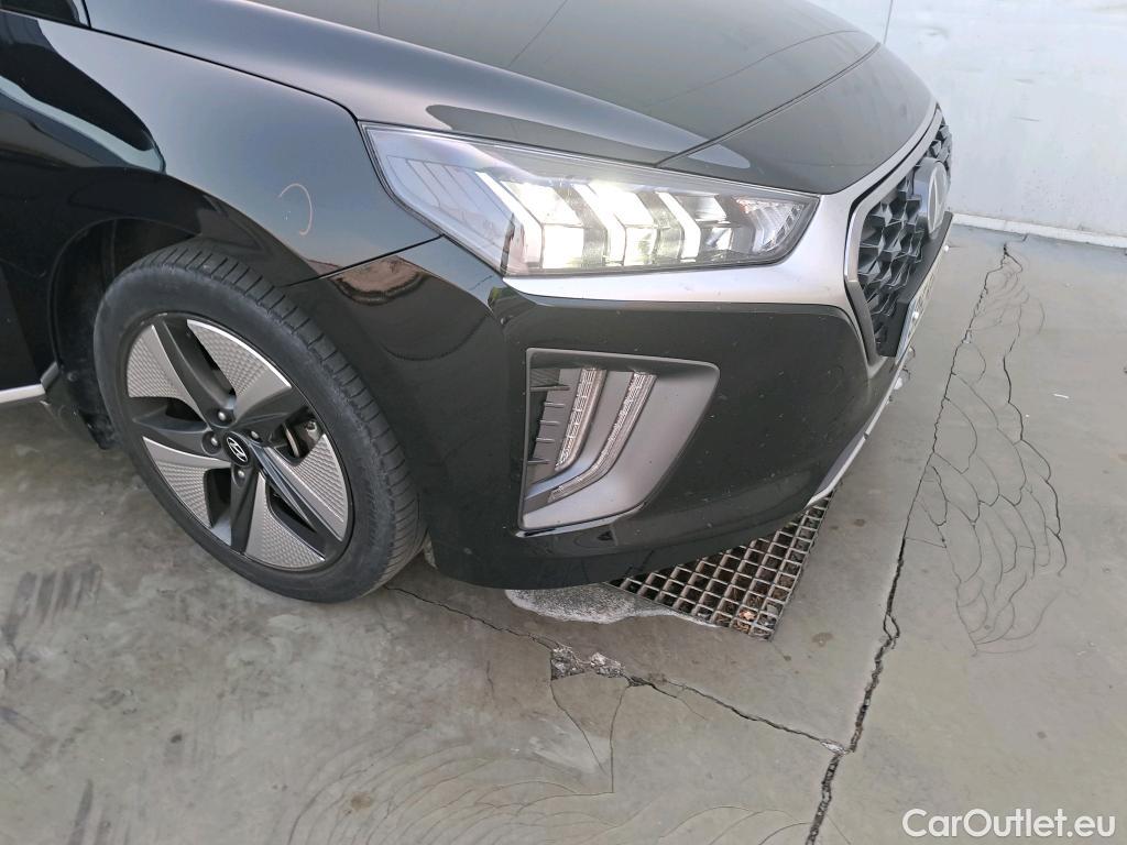  Hyundai   Ioniq HYUNDAI / 2019 / 5P / berlina con portón 1.6 GDI HEV Tecno DCT #21