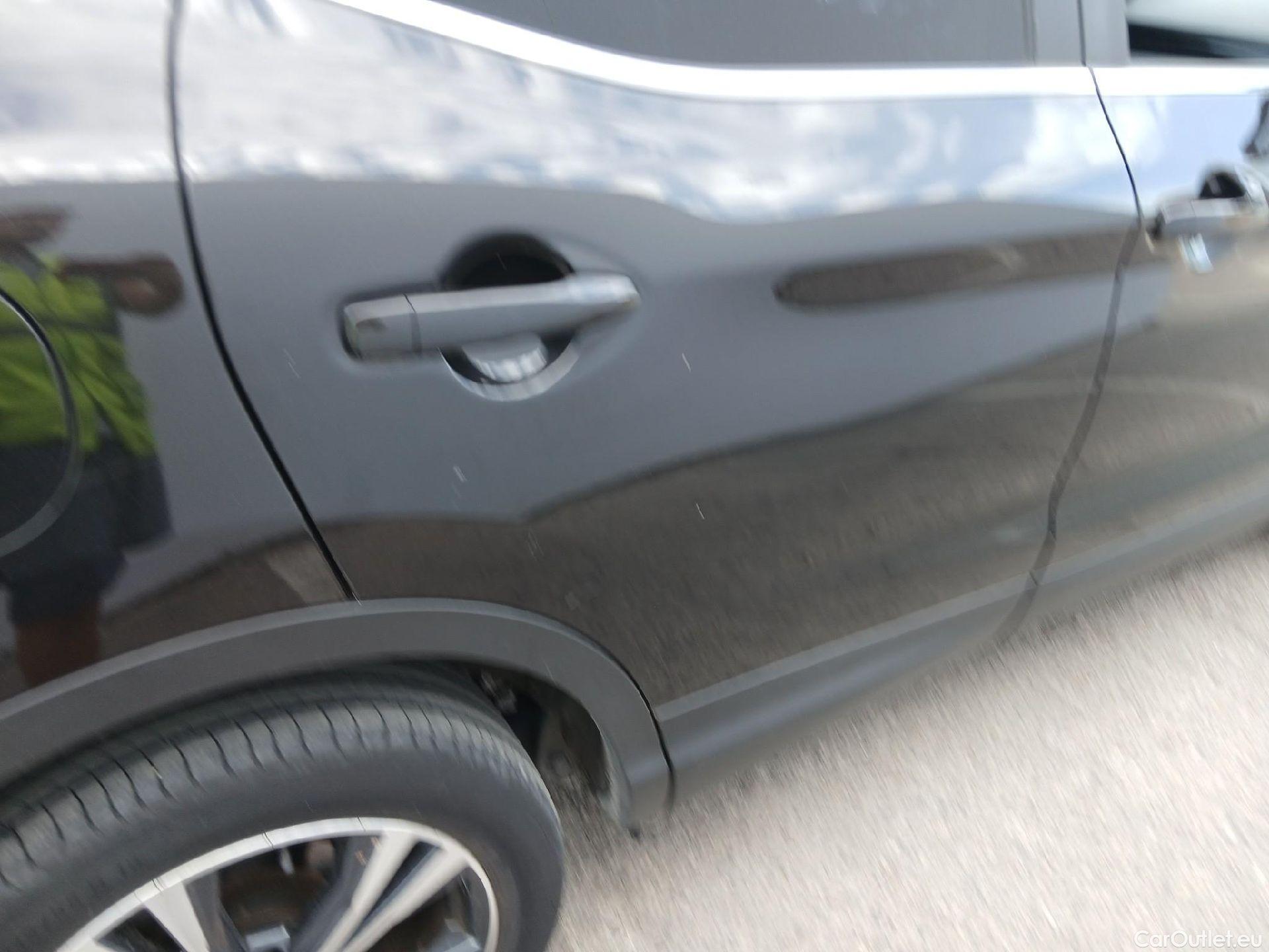  Nissan  Qashqai NISSAN  / 2017 / 5P / todoterreno dCi 85 kW (115 CV) E6D N-STYLE #19