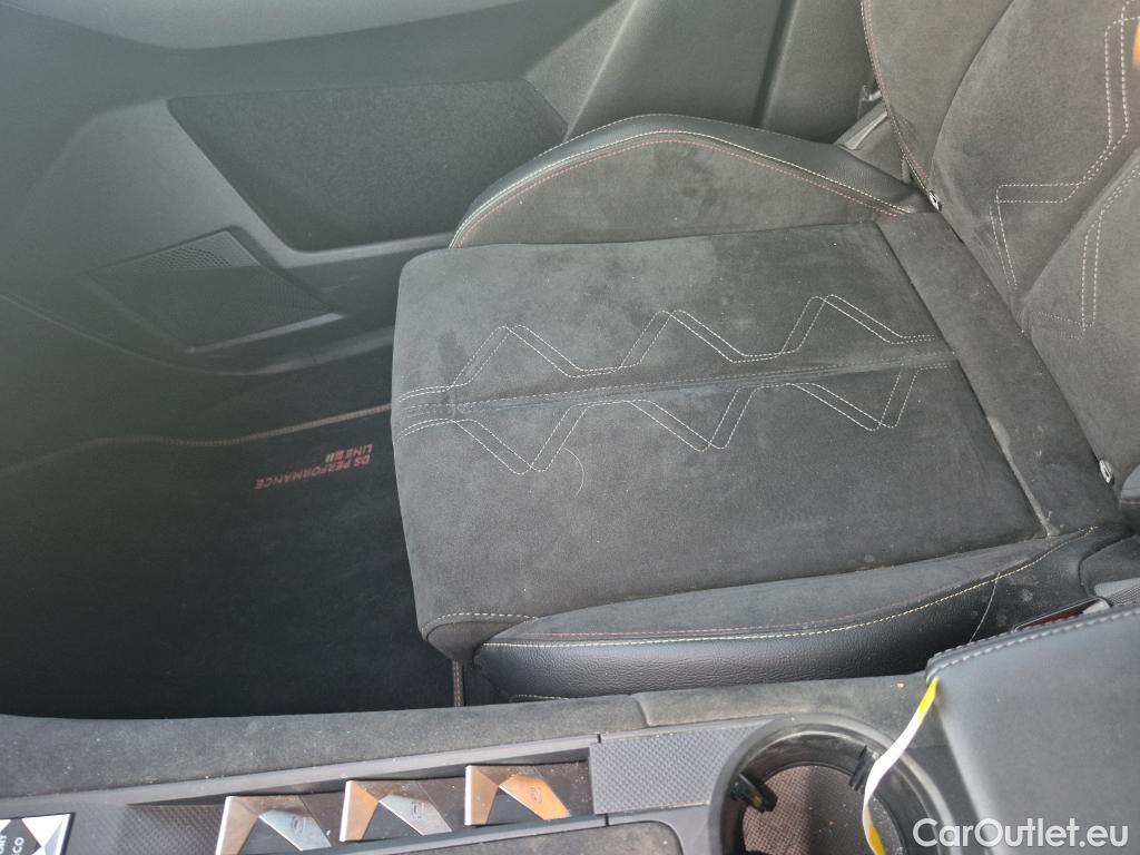  DS  DS7 DS DS 7 Crossback / 2017 / 5P / todoterreno BlueHDi DE 96kW (130CV) AT. PERF.LINE #2
