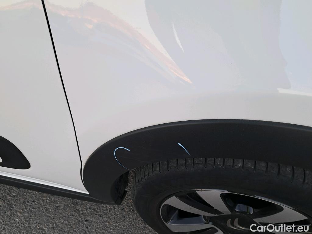  Citroen  C3 CITROEN  / 2016 / 5P / berlina con portón PureTech 60KW (82CV) FEEL (CX) #42