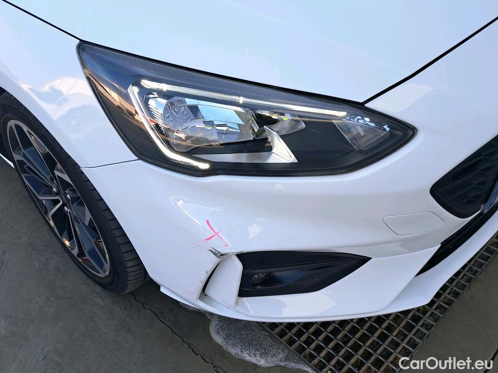  Ford  Focus FORD  / 2018 / 5P / berlina con portón 1.0 Ecoboost MHEV 92kW ST-Line #18