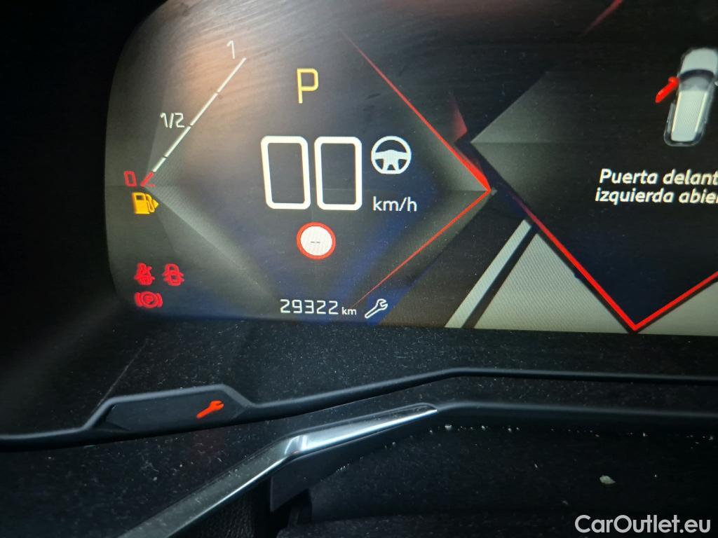  DS  DS7 DS DS 7 Crossback / 2017 / 5P / todoterreno BlueHDi DE 96kW (130CV) AT. PERF.LINE #15