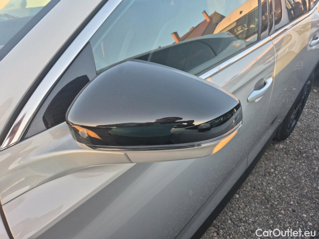  DS  DS7 DS DS 7 Crossback / 2017 / 5P / todoterreno BlueHDi DE 96kW (130CV) AT. PERF.LINE #19