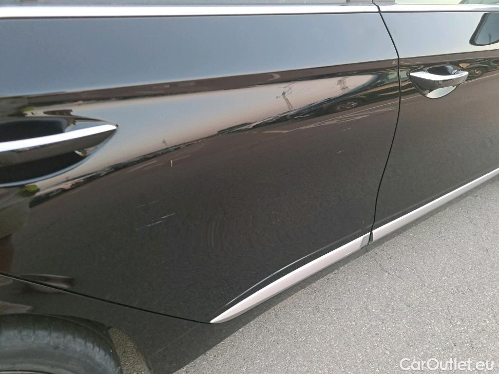  Hyundai   Ioniq HYUNDAI / 2019 / 5P / berlina con portón 1.6 GDI HEV Tecno DCT #3